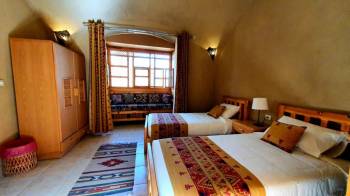 Standard Twin Room11